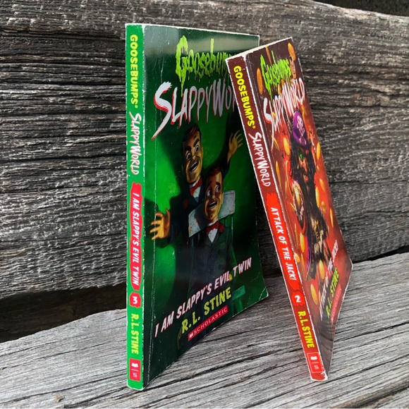 Goosebumps Slappyworld R.L. Stine Chapter Book Scholastic #2 & #3 soft cover 💚 - Picture 6 of 11